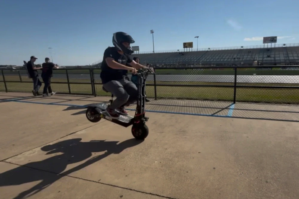 Off-Road Electric Scooters: A Professional Guide for Valentine’s Day Adventures