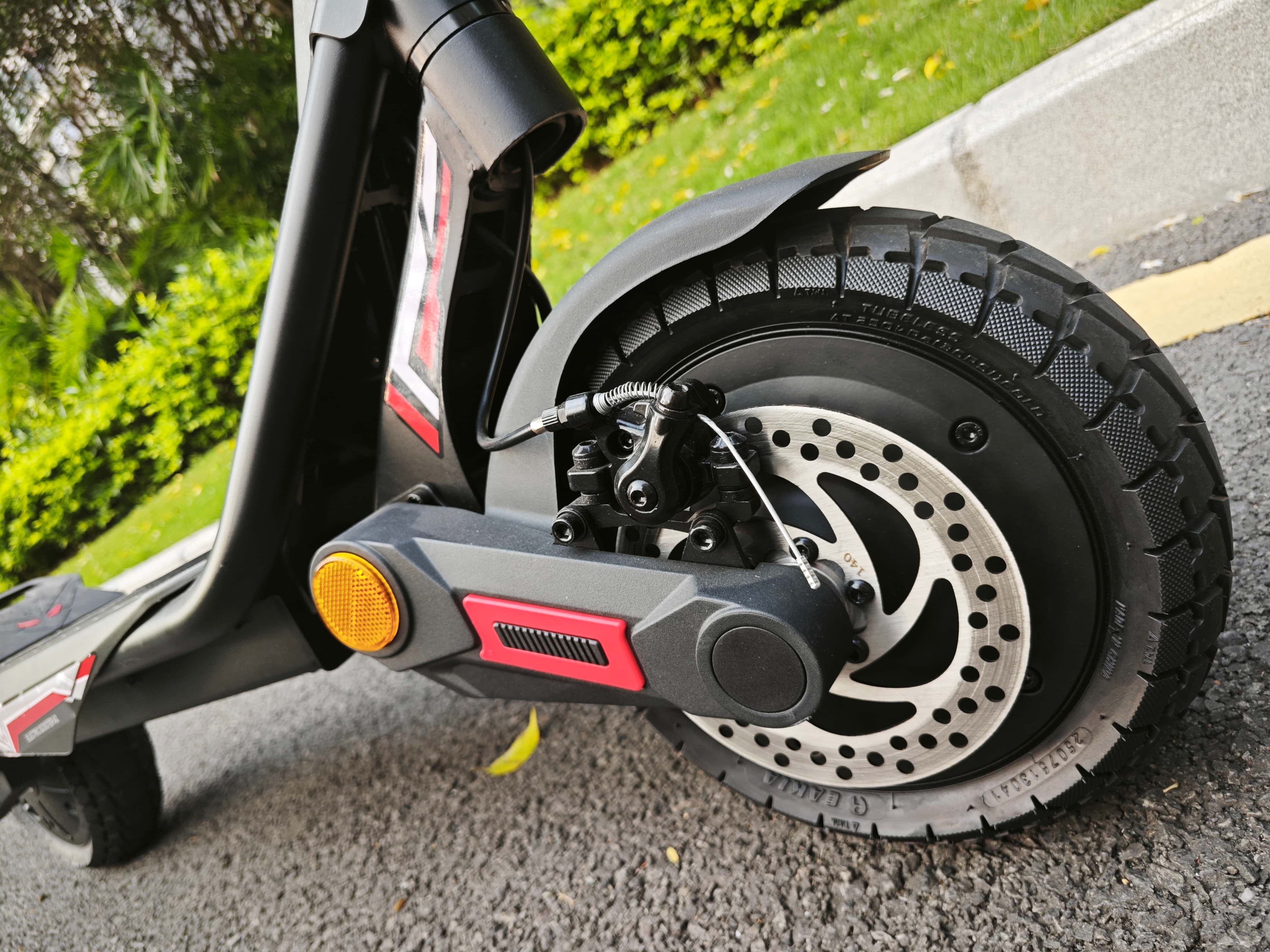 Does Electric Scooter Need License for Street Riding in 2026