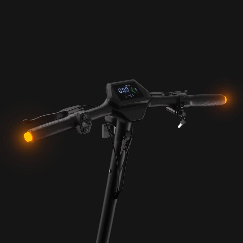 A2_Electric_Scooter_Bright_Handlebar_Turn_Signals